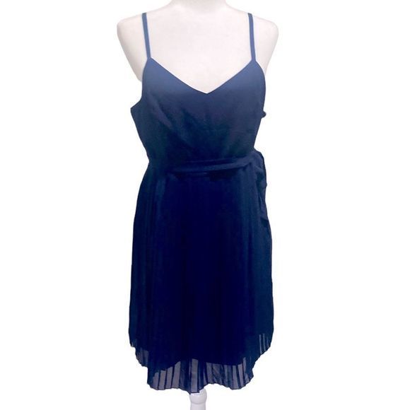 ModCloth Navy Blue Pleated Dress Size XL - Picture 1 of 5